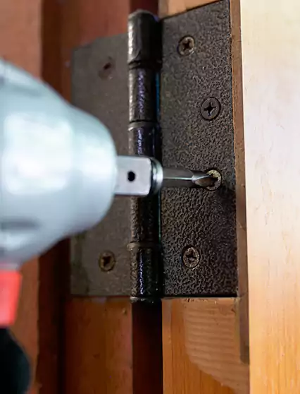 Professional Door Hinge Replacement Pinecrest, FL